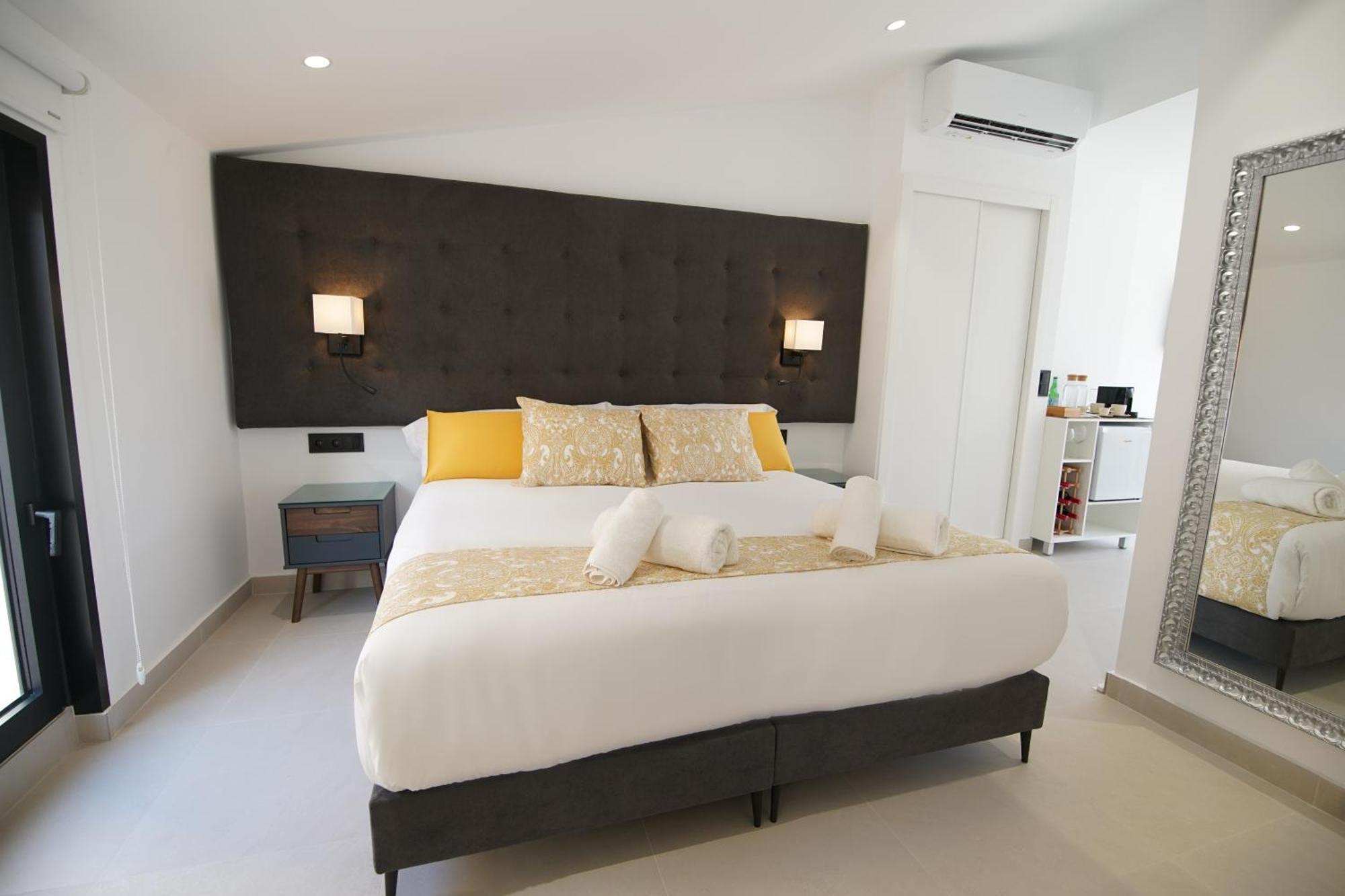 Bet Apartments - Suites Puerto Valencia Valência Exterior foto